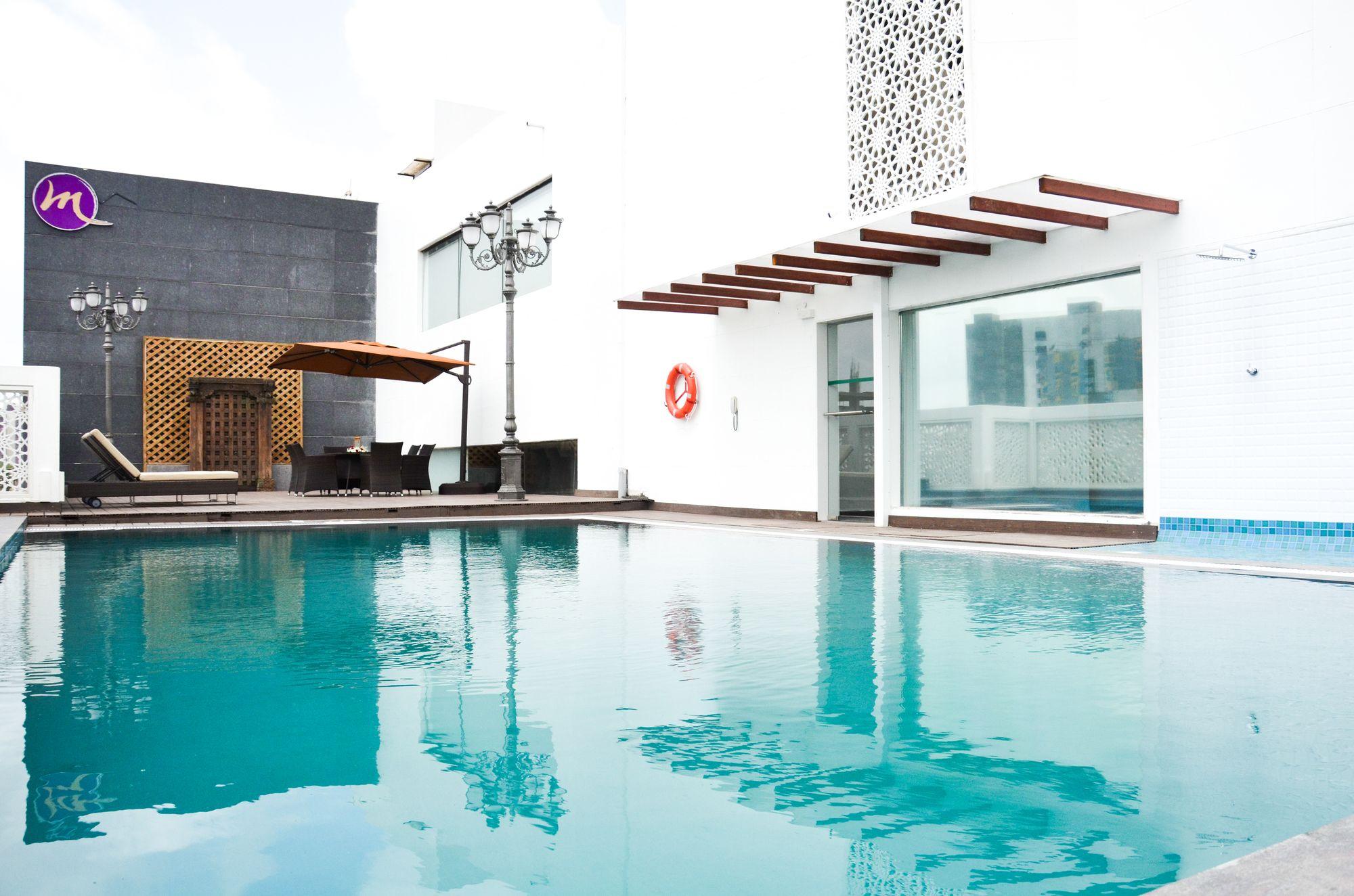 Grand Mercure Vadodara Surya Palace Buitenkant foto