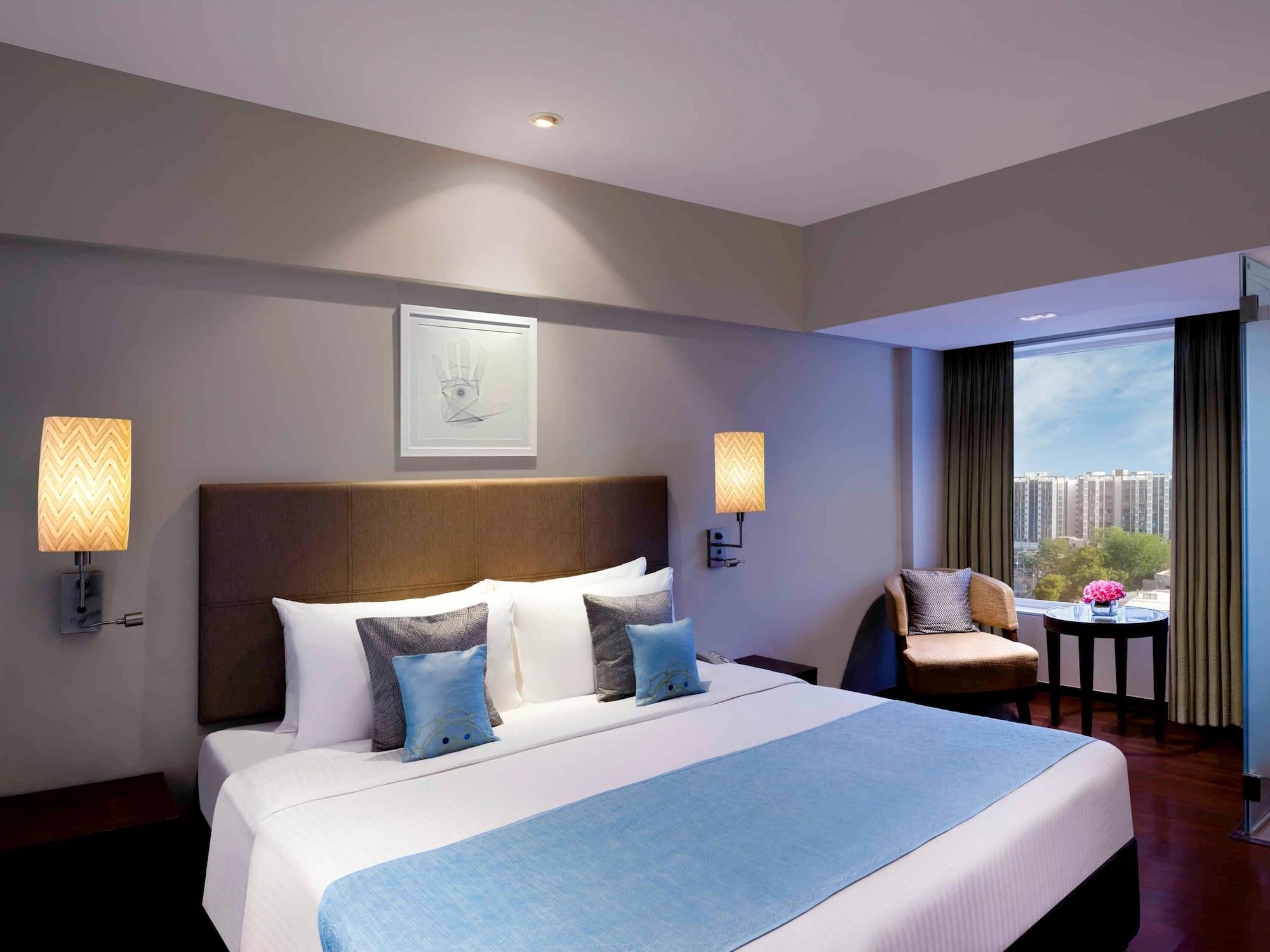 Grand Mercure Vadodara Surya Palace Buitenkant foto