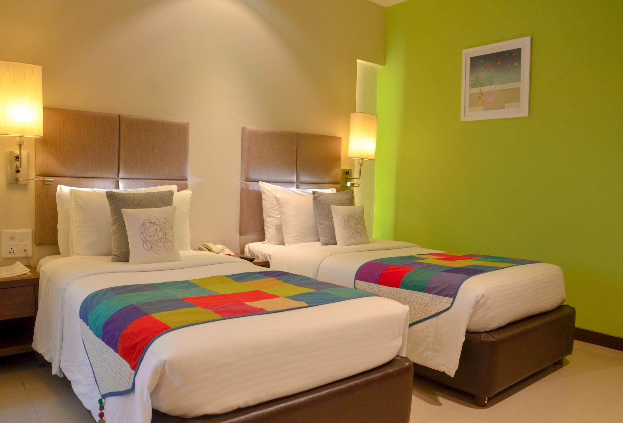 Grand Mercure Vadodara Surya Palace Buitenkant foto